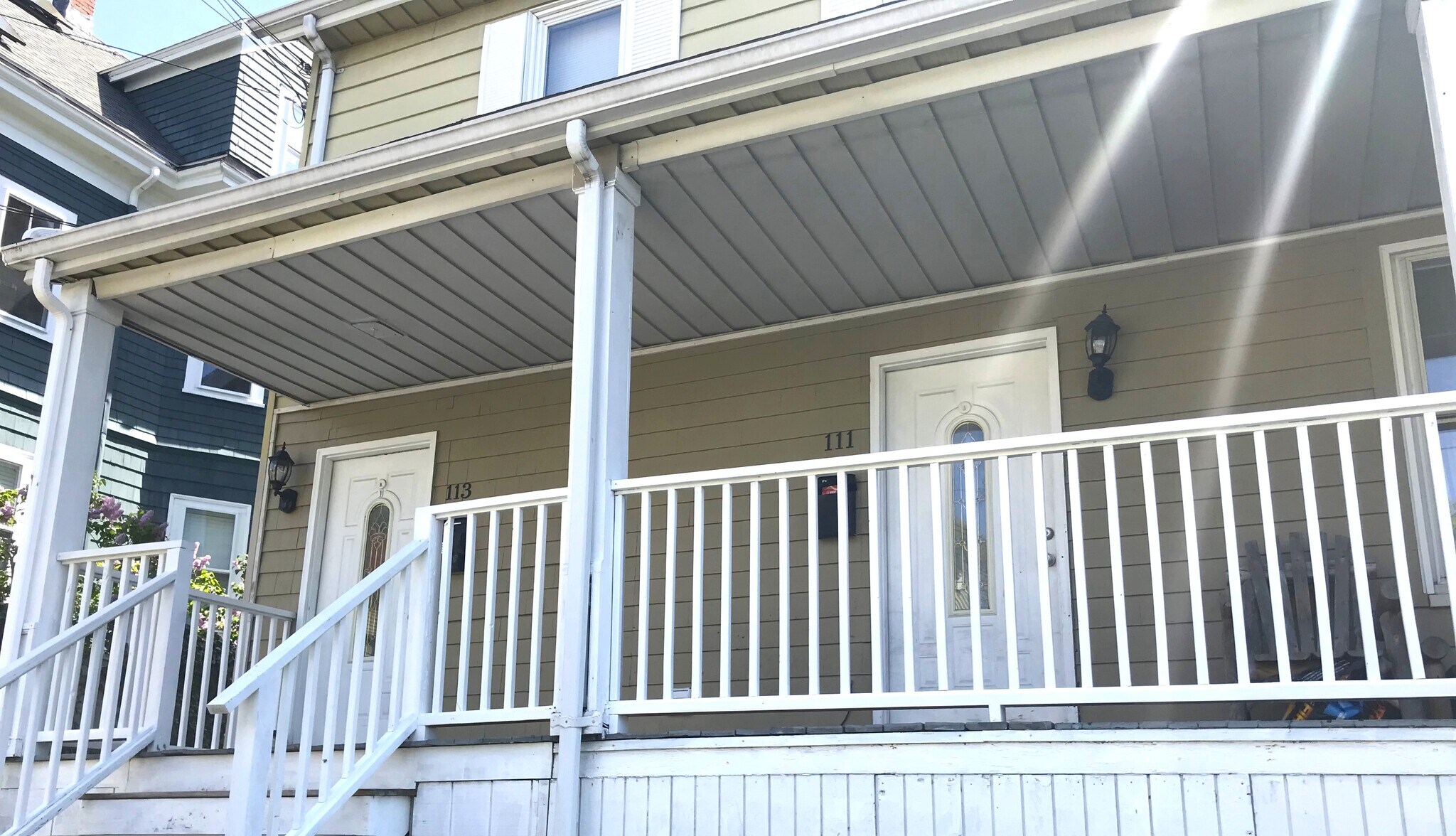 Front Porch - 111 Ashland St