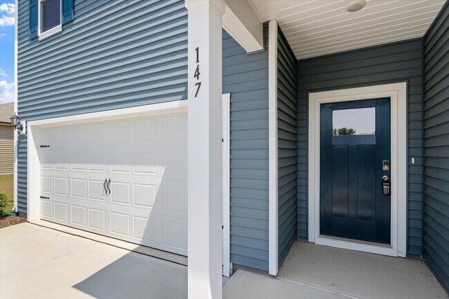 Building Photo - 147 White Birch Ln