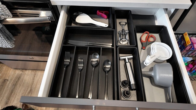 Building Photo - 1424 N Park Pl