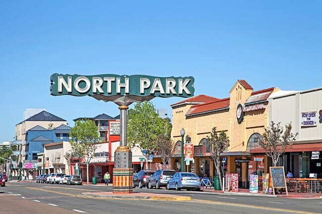 Building Photo - El Buho