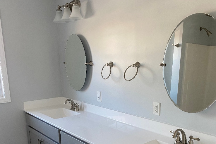 Bathroom - 1014 6th Ave