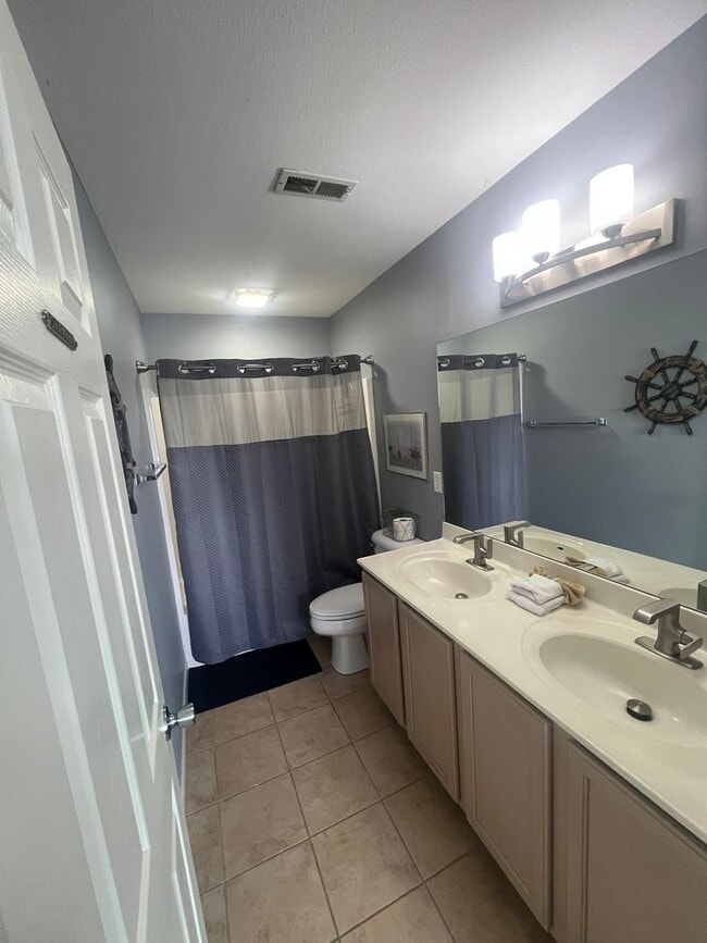 Building Photo - Lakeview Condo for Rent - The Ledges, Osage Beach!
