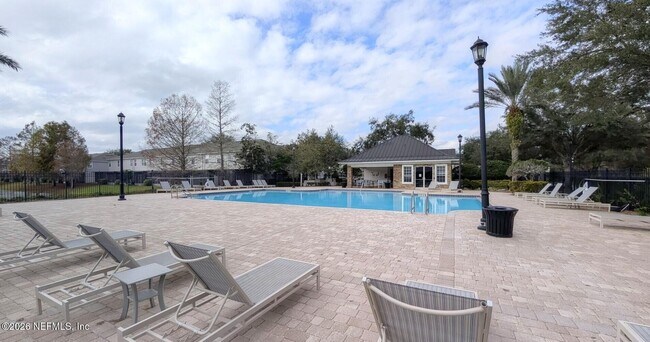 Building Photo - 5792 Sandstone Way