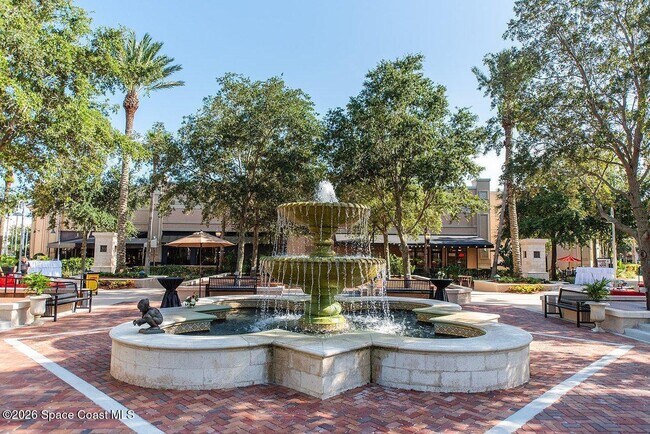 Building Photo - 500 Palm Springs Blvd
