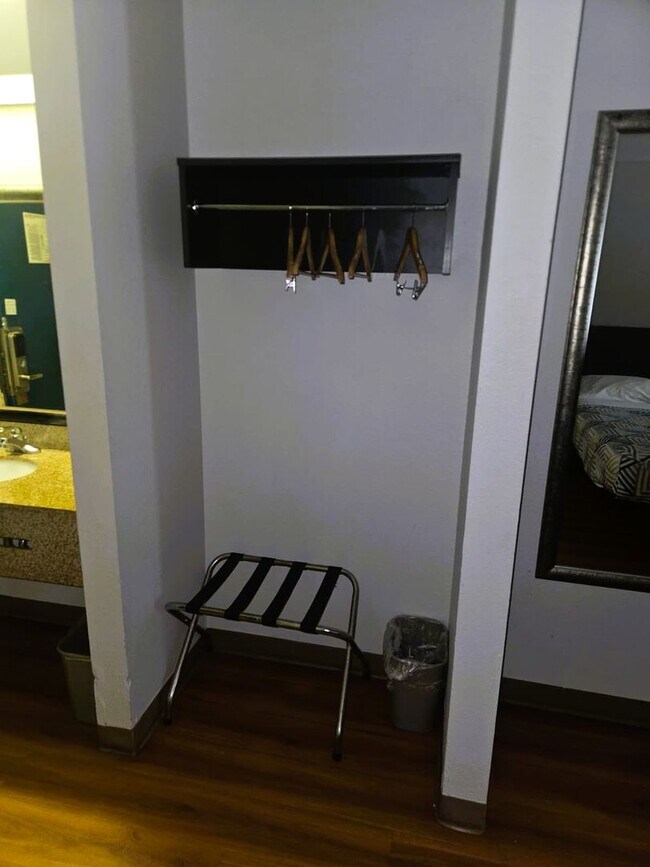 Building Photo - Motel 6- LaPorte Rd