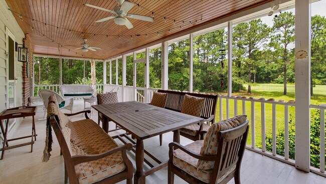 Building Photo - 546 Collins Meadow Dr