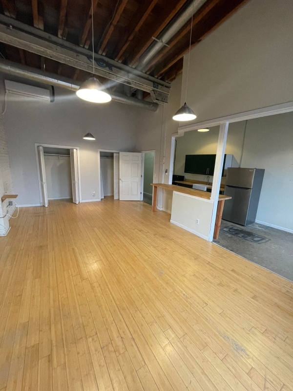 Building Photo - 1009 Jefferson St