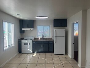 Building Photo - Remodeled 2 Bedroom, on San Pablo Ave, in East Richmond Area
