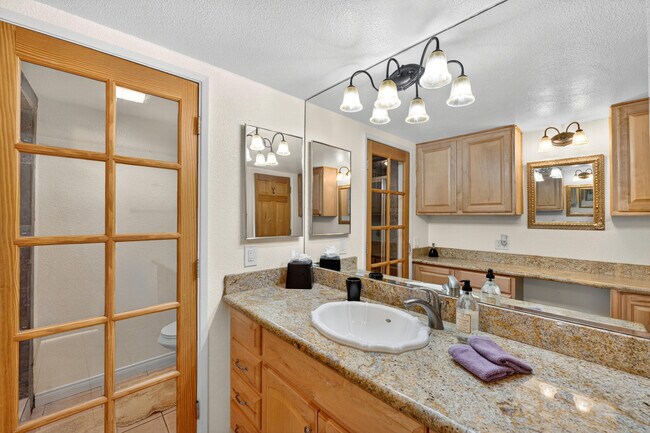 Building Photo - 82239 Waring Way