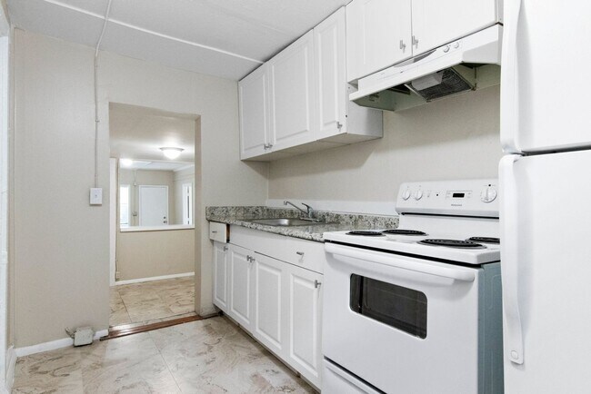 Building Photo - 344 35th St S