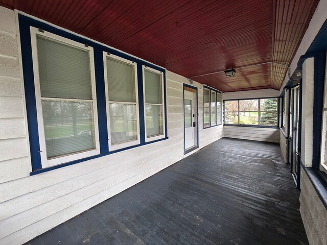 Building Photo - 249 E Park Blvd