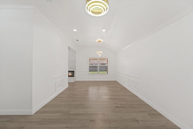 Building Photo - 322 Hillcroft Dr