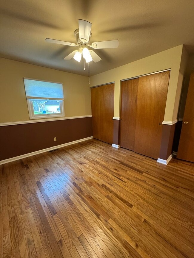 Building Photo - 309 E Mill St