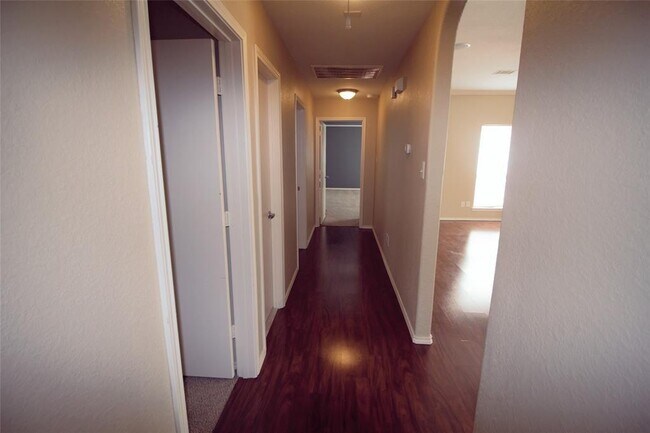 Building Photo - 1019 N Teal Estates Cir