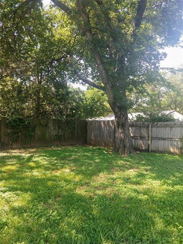 Building Photo - 3600 Biscay Dr