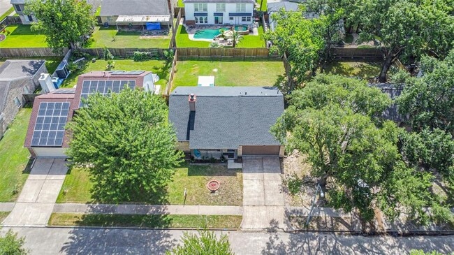 Building Photo - 9622 Oldenburg Ln