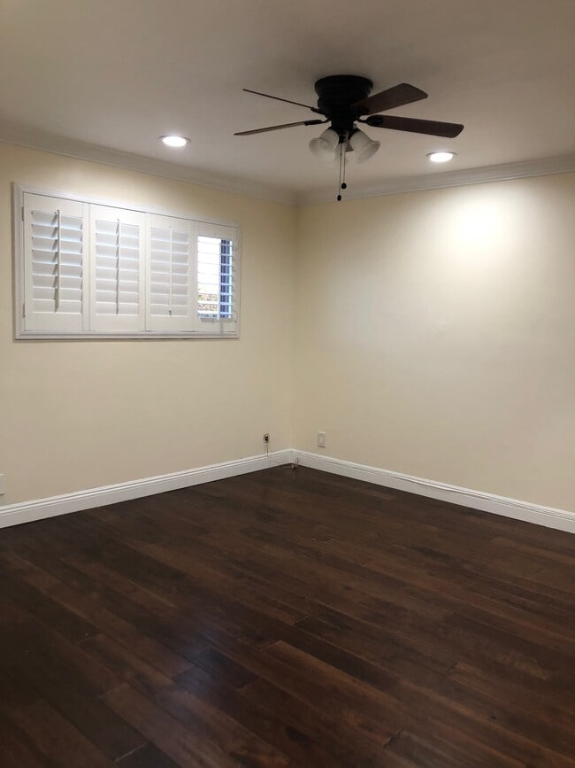 Building Photo - 4633 Marine Ave