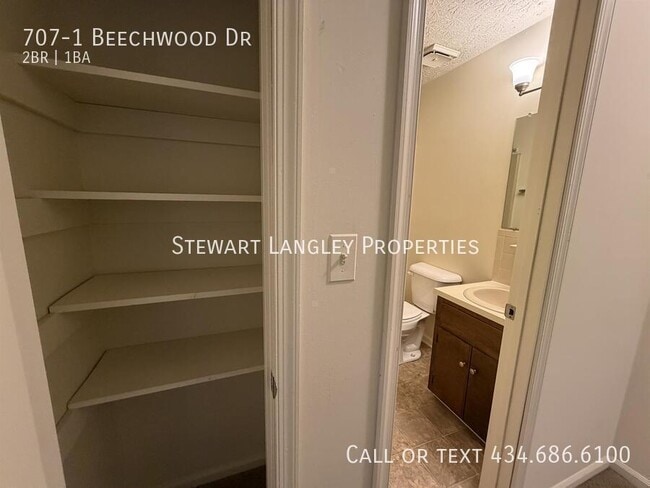 Building Photo - 707 Beechwood Dr