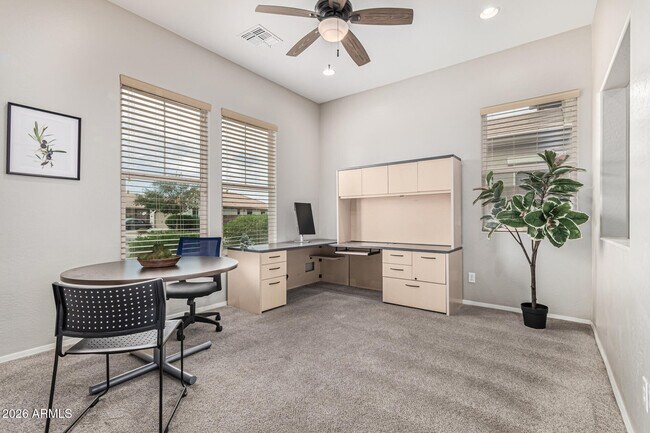 Building Photo - 7657 S Debra Dr