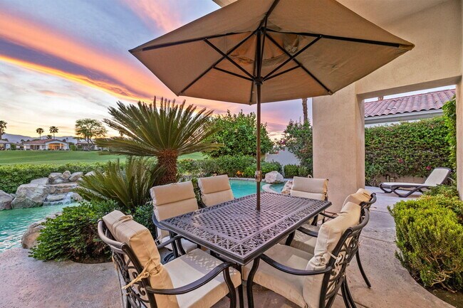 Building Photo - 727 Arrowhead Dr