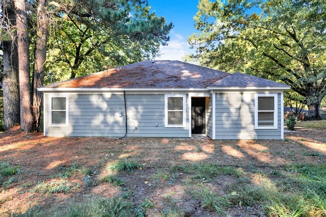 Building Photo - 3424 Madewell St