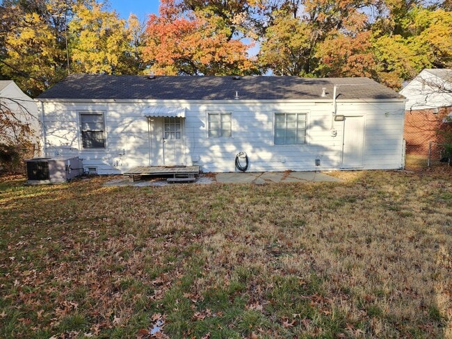 Building Photo - 626 S Edgemoor Dr