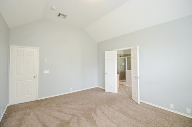 Building Photo - 3010 Rosebud Dale Ct