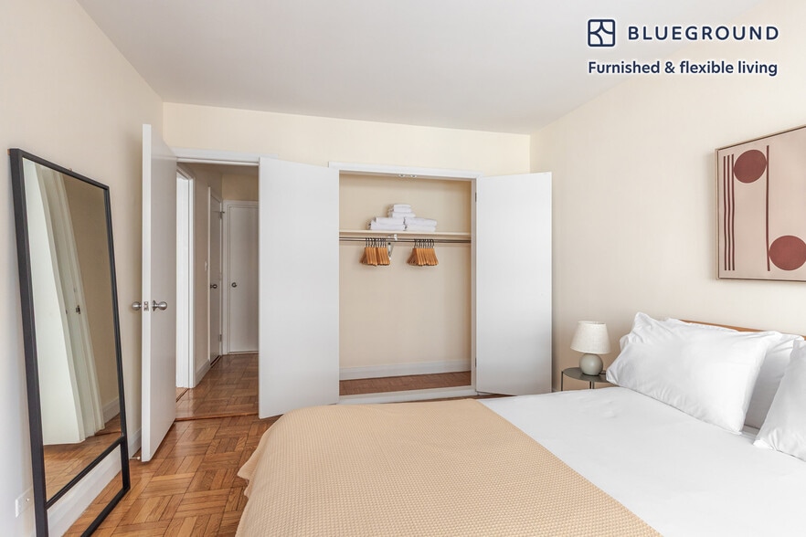 Building Photo - 30 Park Ave