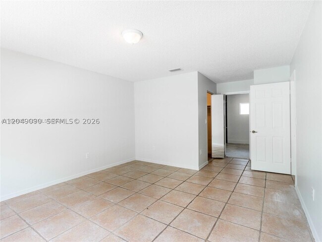 Building Photo - 5243 NW 102nd Ct