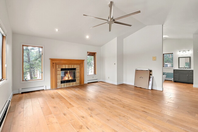 Building Photo - 29604 Canterbury Cir