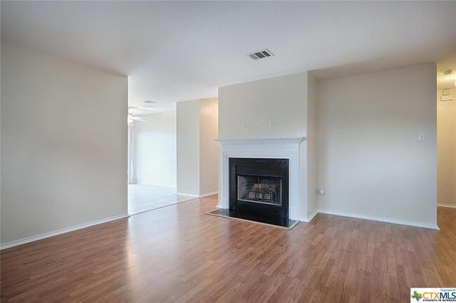 Building Photo - 2021 Kass Cove