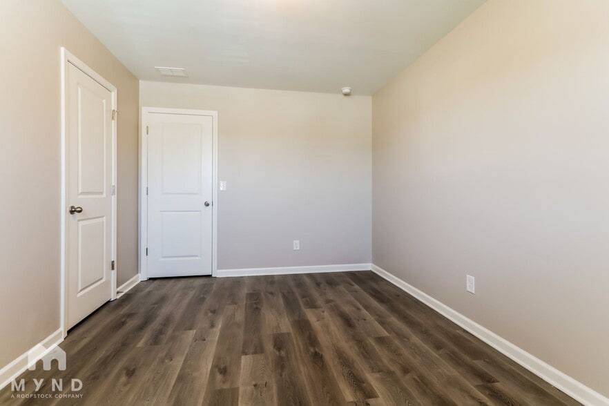 Building Photo - 235 Bowen Way