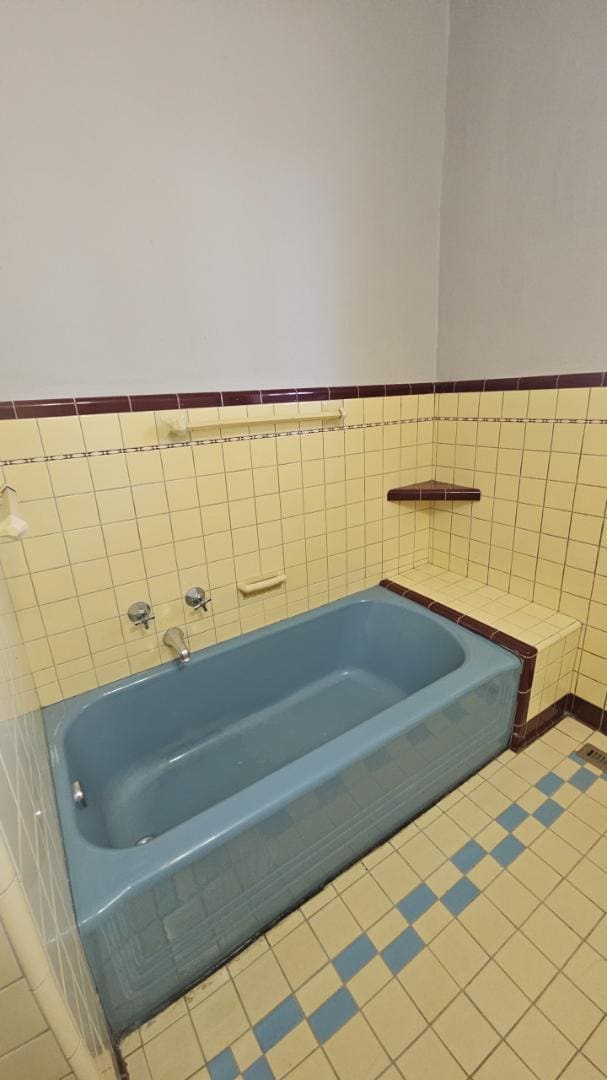 Building Photo - 123 Division Ave