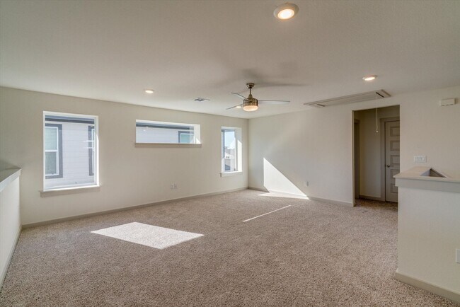 Building Photo - 200 Cupreata Ln