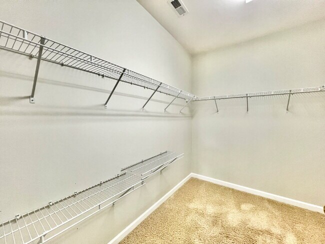 Building Photo - SPACIOUS AND CONVENIENT