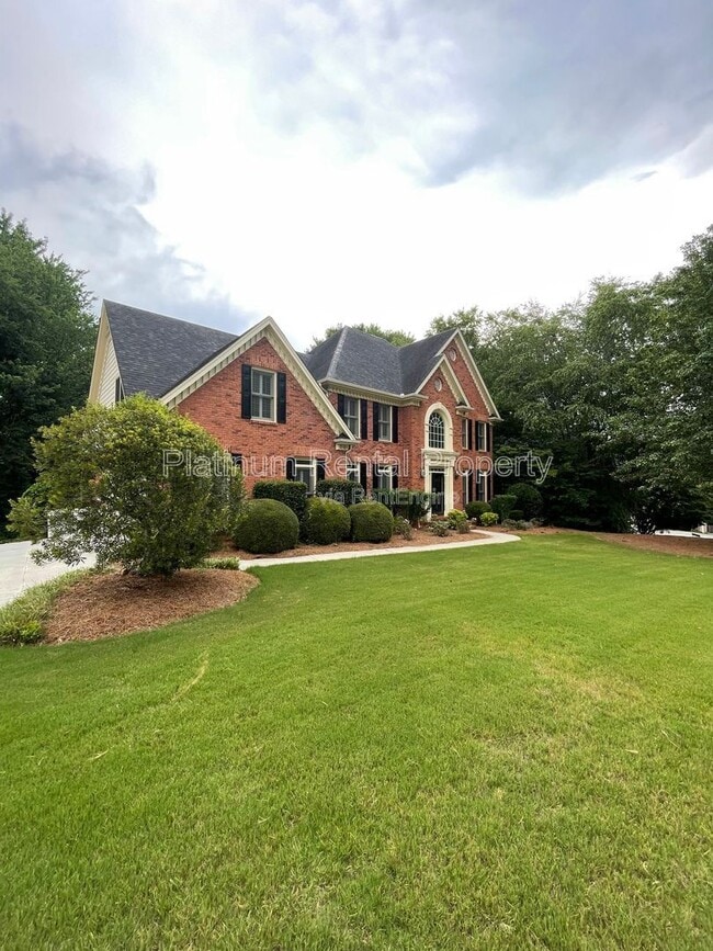 Building Photo - 870 Ingleside Dr
