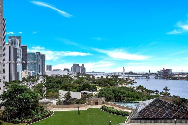 Building Photo - 325 S Biscayne Blvd