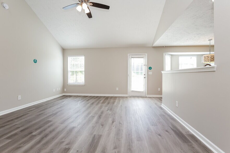Building Photo - 3003 Aruna Ct