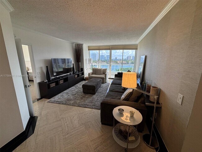 Building Photo - 21205 Yacht Club Dr