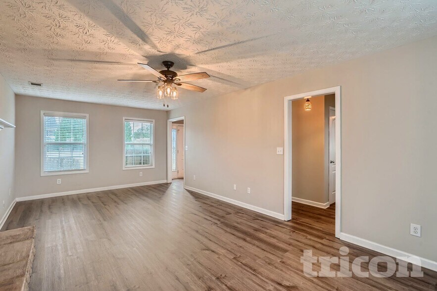 Building Photo - 80 Maple Trace
