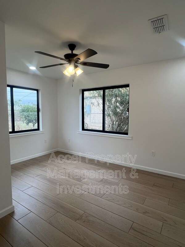 Building Photo - 2616 Quince Ave