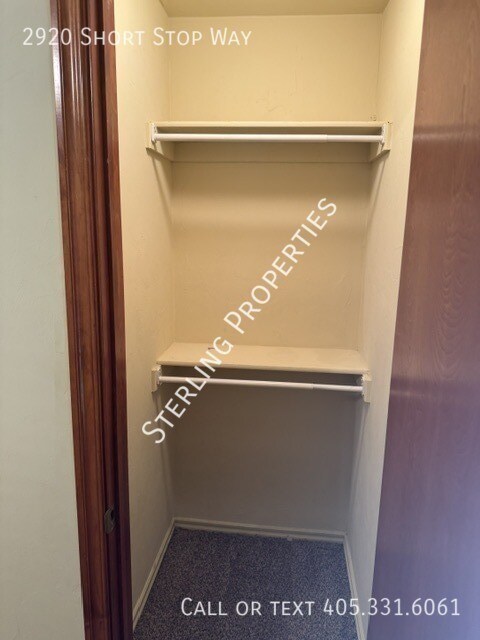 Building Photo - 2920 Short Stop Way