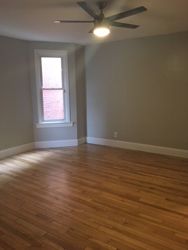 Building Photo - 6047 Stanton Ave