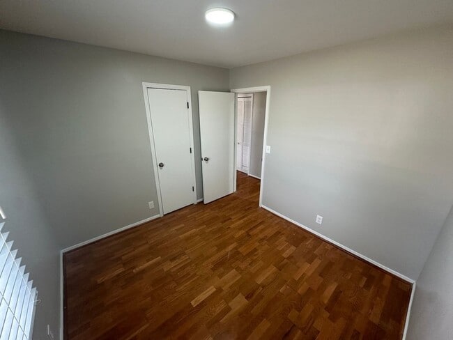 Building Photo - 416 Lealand Ln