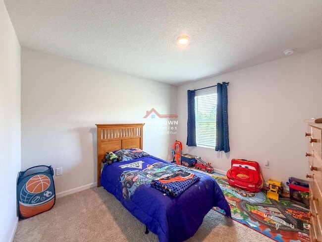 Building Photo - 5469 Merlin