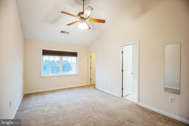 Building Photo - 13477 Stowaway Ct