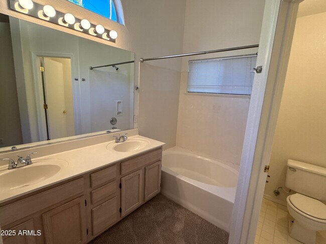 Building Photo - 61 N Del Pueblo Pl