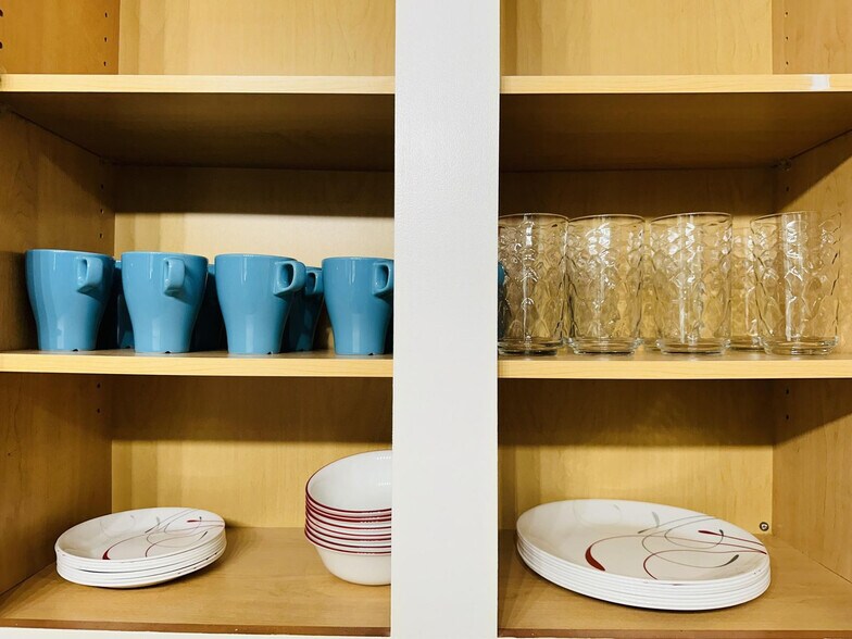 Building Photo - 3640 Sandy Brook Dr