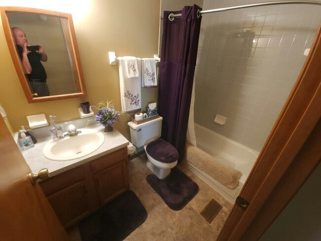 Building Photo - 6997 Wigwam Way