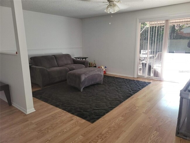 Building Photo - 6430 Lomand Ave